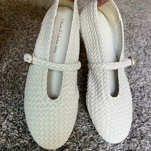 House of Harlow 1960 White Woven Flats